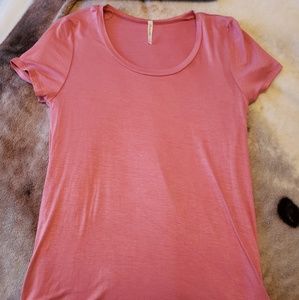 Pink tee shirt